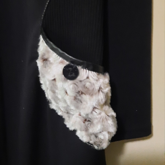 Funky Knee Length Black and Furry Sweater Size Medium - Picture 7 of 8